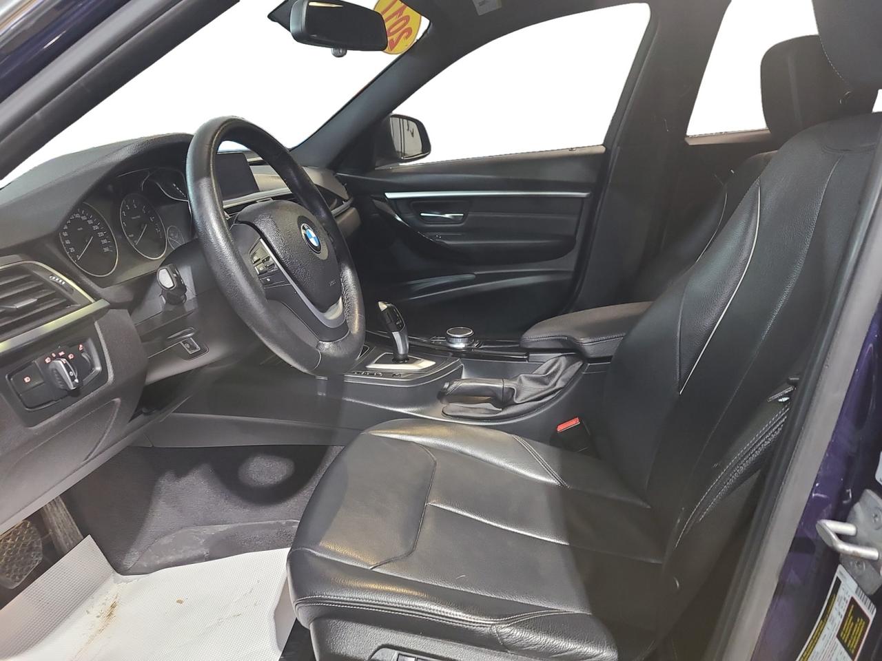 2017 BMW 3 Series 330i xDrive - Photo #10