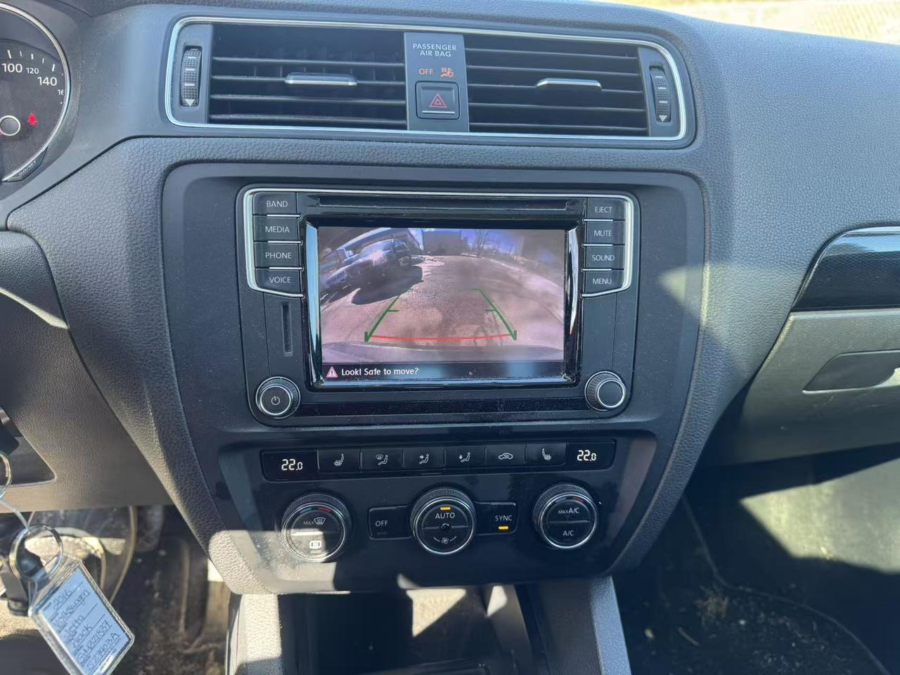 2016 Volkswagen Jetta 4dr 1.4 TSI Auto Comfortline *Ltd Avail* Photo