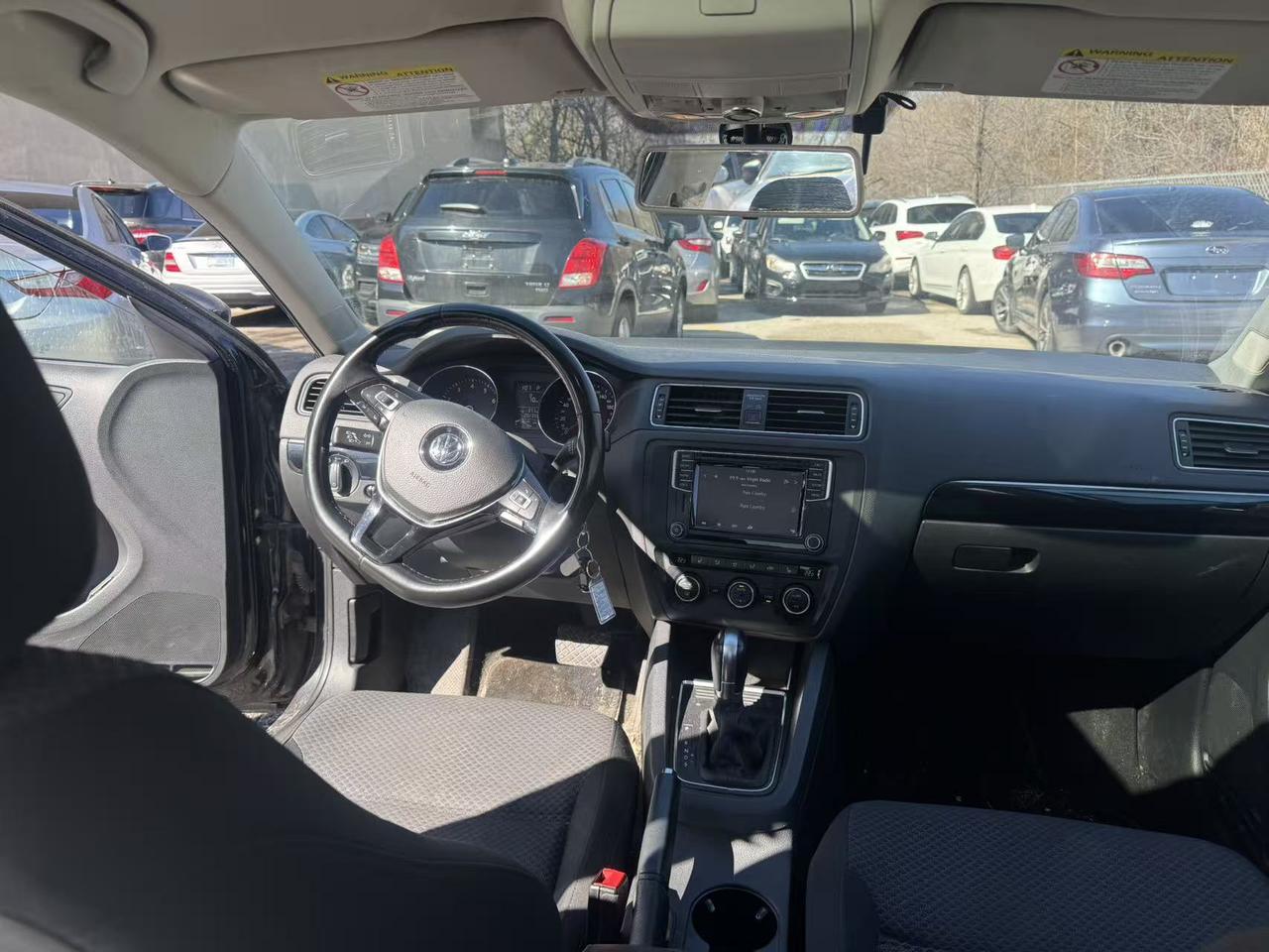 2016 Volkswagen Jetta 4dr 1.4 TSI Auto Comfortline *Ltd Avail* Photo