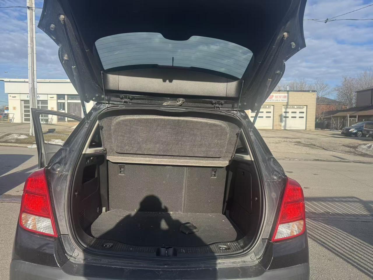 2016 Chevrolet Trax AWD 4dr LT Photo