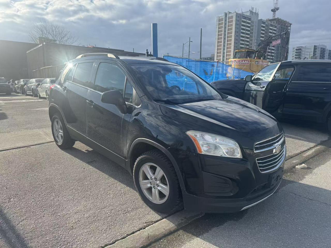 2016 Chevrolet Trax AWD 4dr LT Photo2