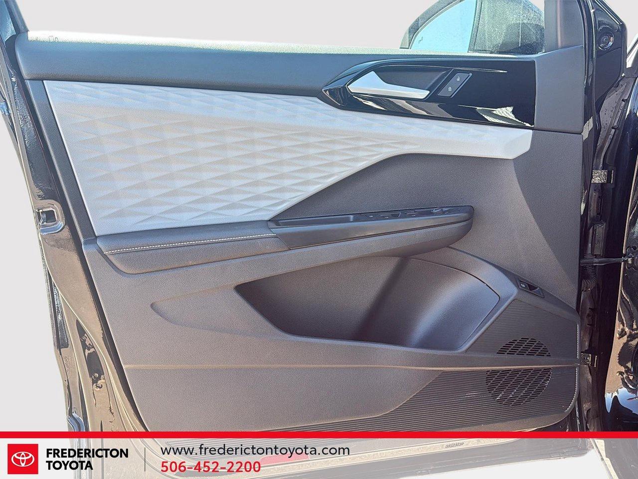 2024 Volkswagen Taos Trendline Photo