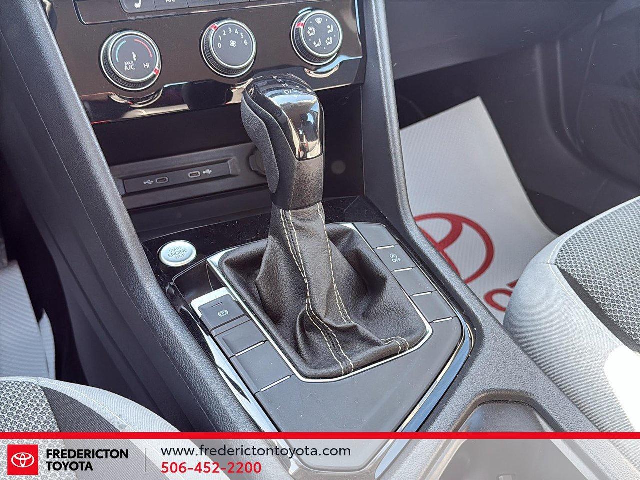 2024 Volkswagen Taos Trendline Photo