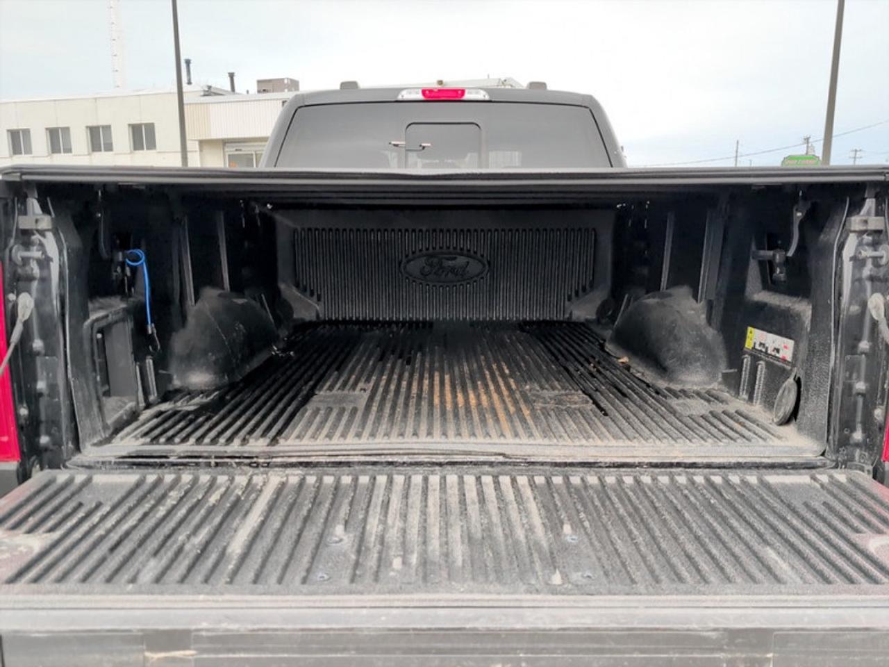 2022 Ford F-150 XLT  **POWERBOOST FULL-HYBRID** Photo