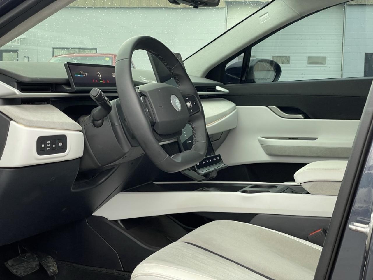 2023 Fisker Ocean Extreme AWD   Clean Carfax! Software 2.2.2! Photo