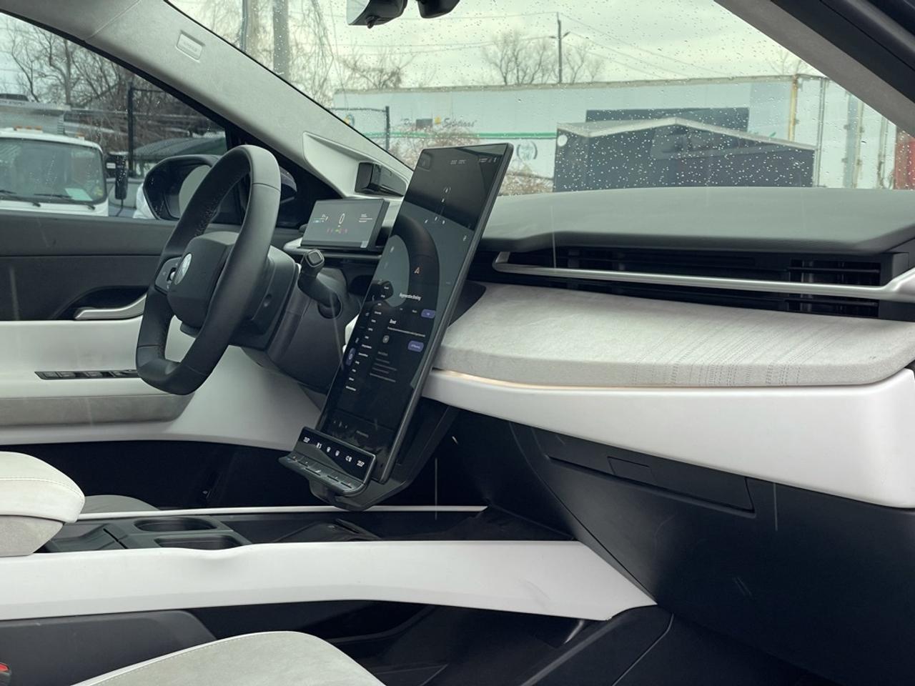 2023 Fisker Ocean Extreme AWD   Clean Carfax! Software 2.2.2! Photo