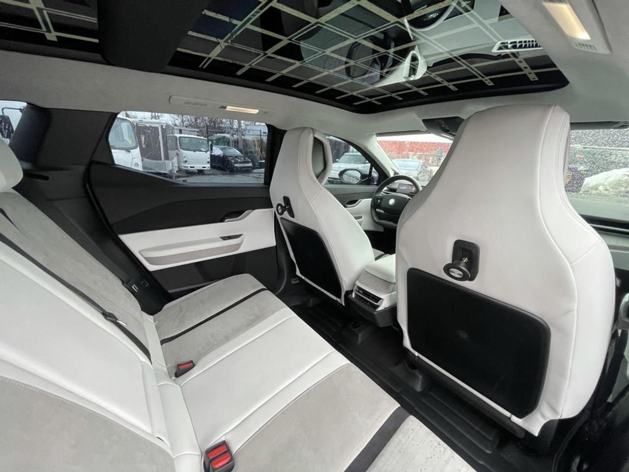 2023 Fisker Ocean Extreme AWD   Clean Carfax! Software 2.2.2! Photo