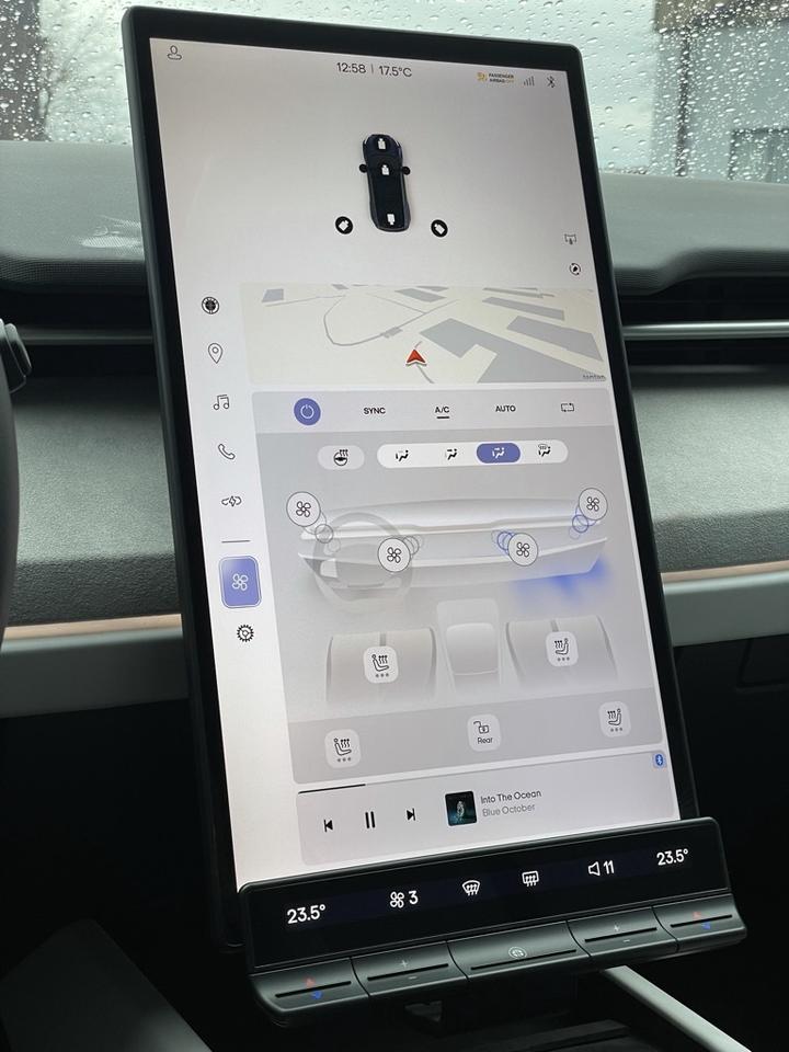 2023 Fisker Ocean Extreme AWD   Clean Carfax! Software 2.2.2! Photo