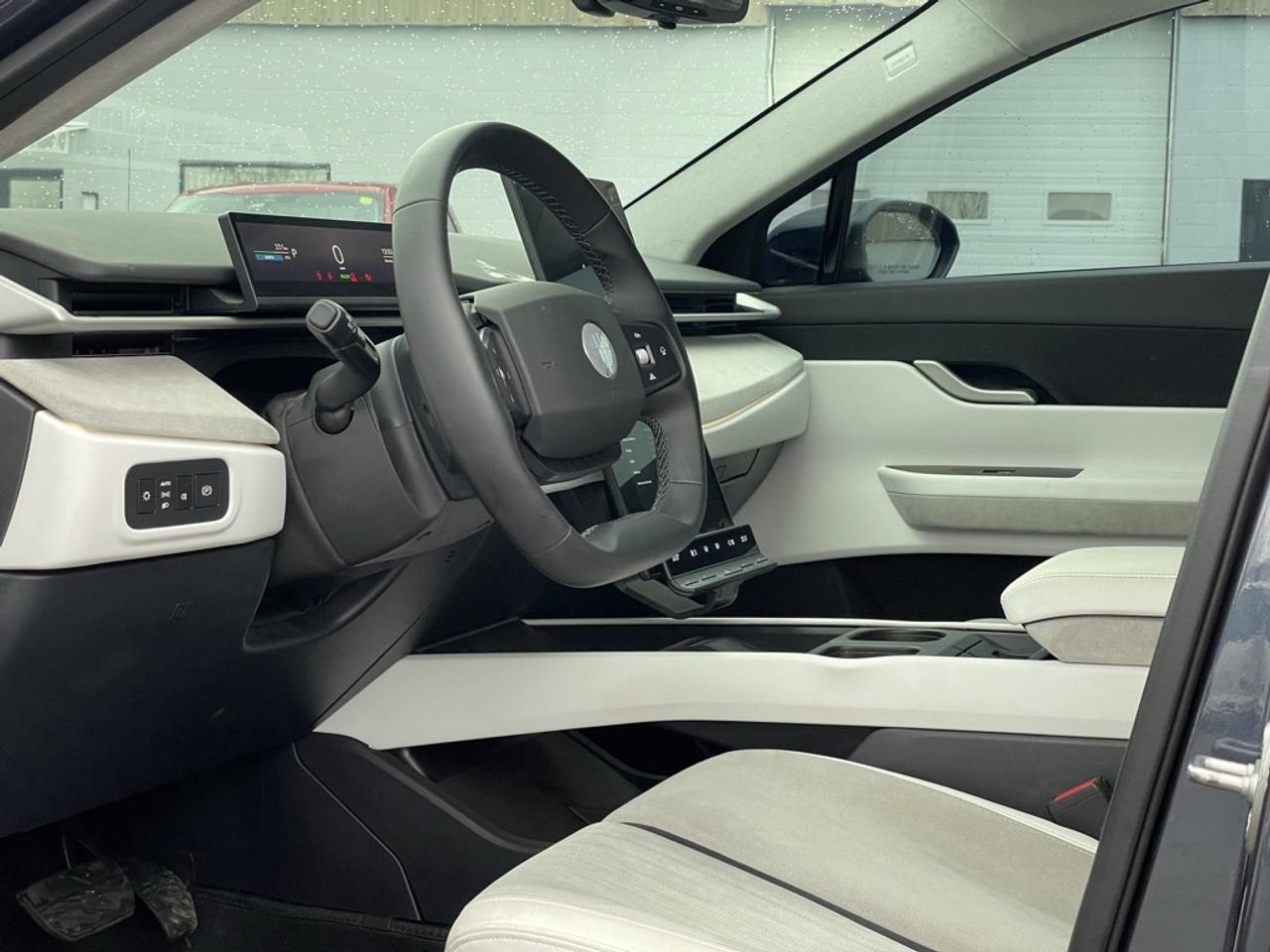 2023 Fisker Ocean Extreme AWD   Clean Carfax! Software 2.2.2! Photo