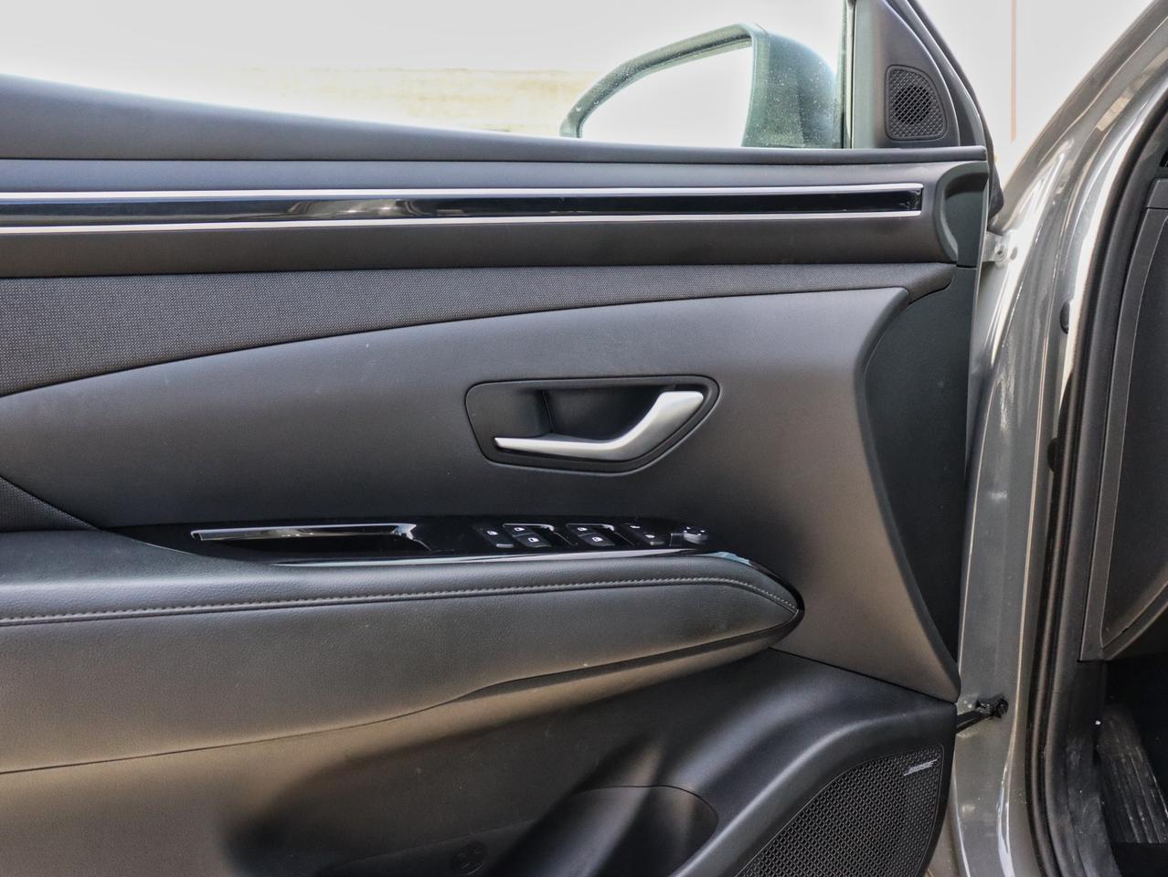 2022 Hyundai Santa Cruz Trend - Leather | Sunroof | 5.99% Finance Available Photo