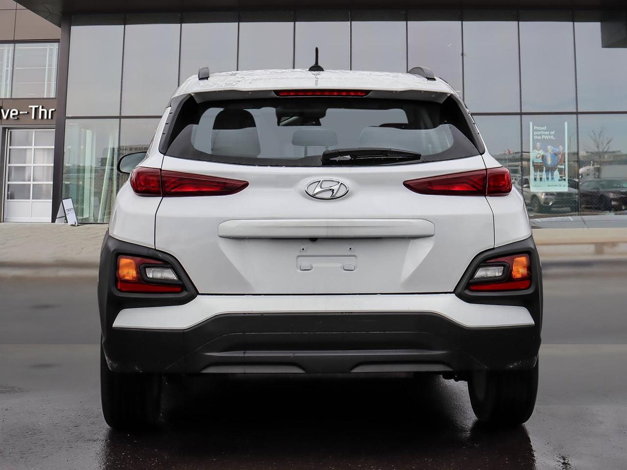 2021 Hyundai KONA Essential Photo3