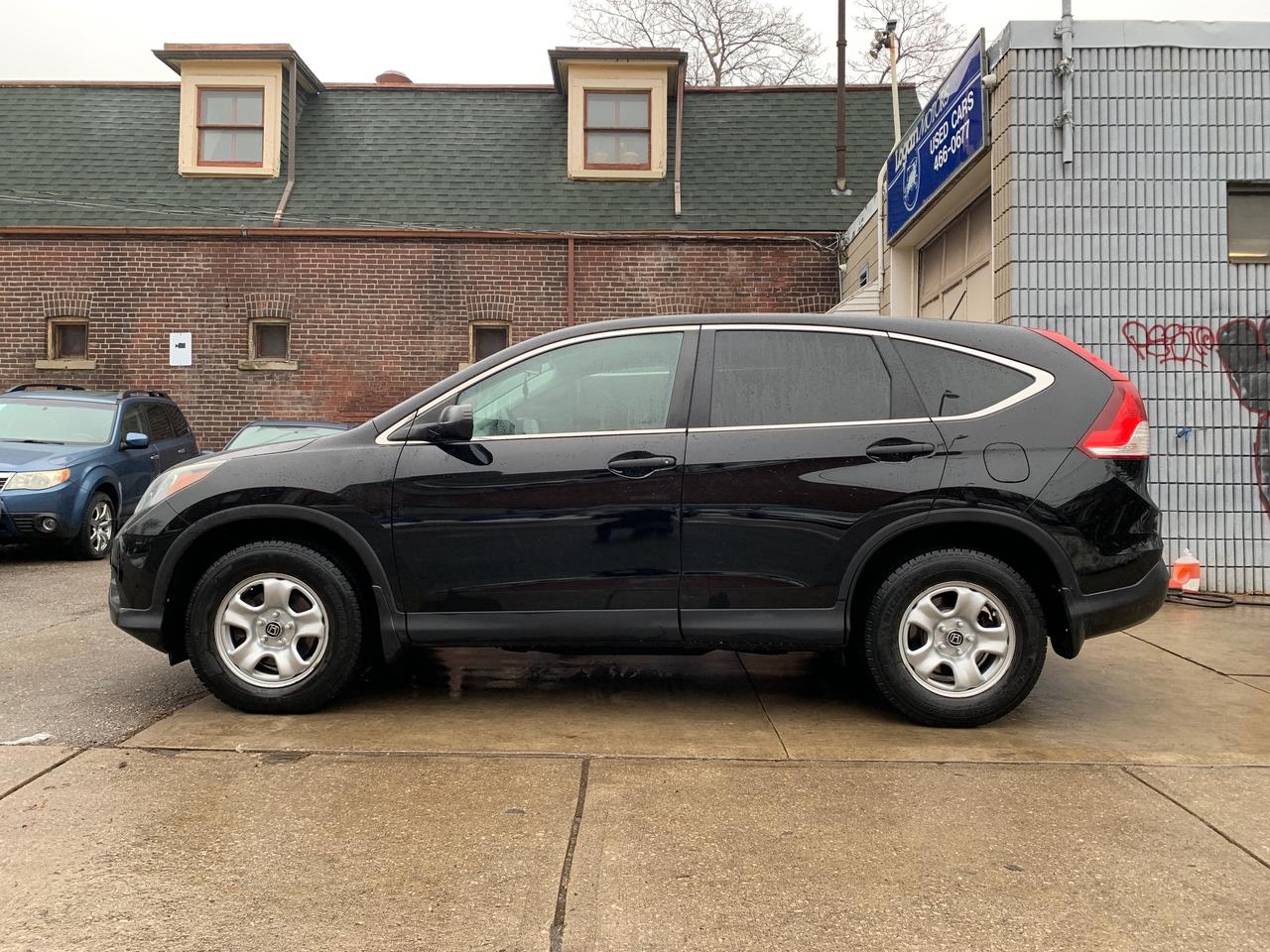 2014 Honda CR-V 2WD 5dr LX Photo