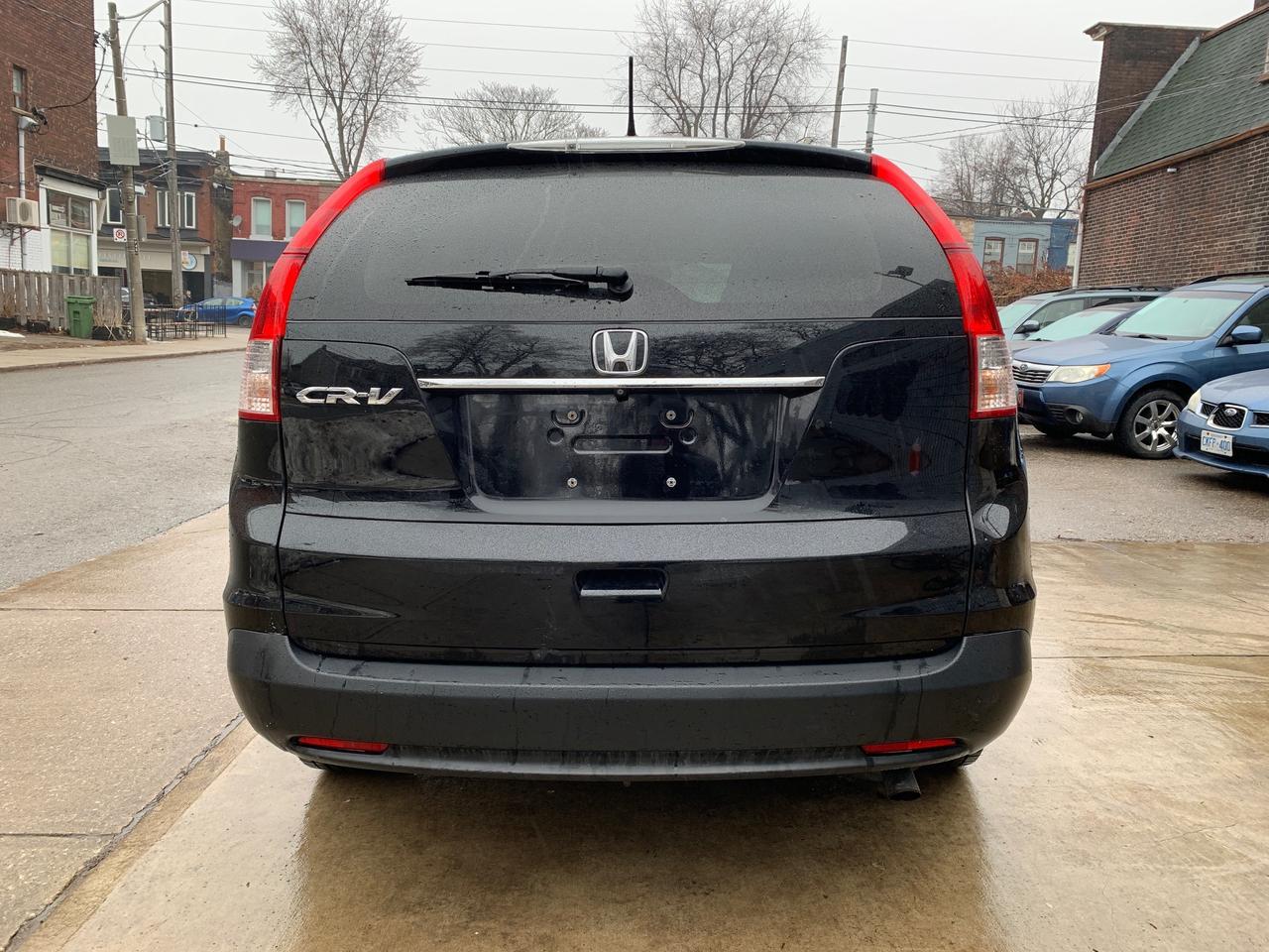 2014 Honda CR-V 2WD 5dr LX Photo3