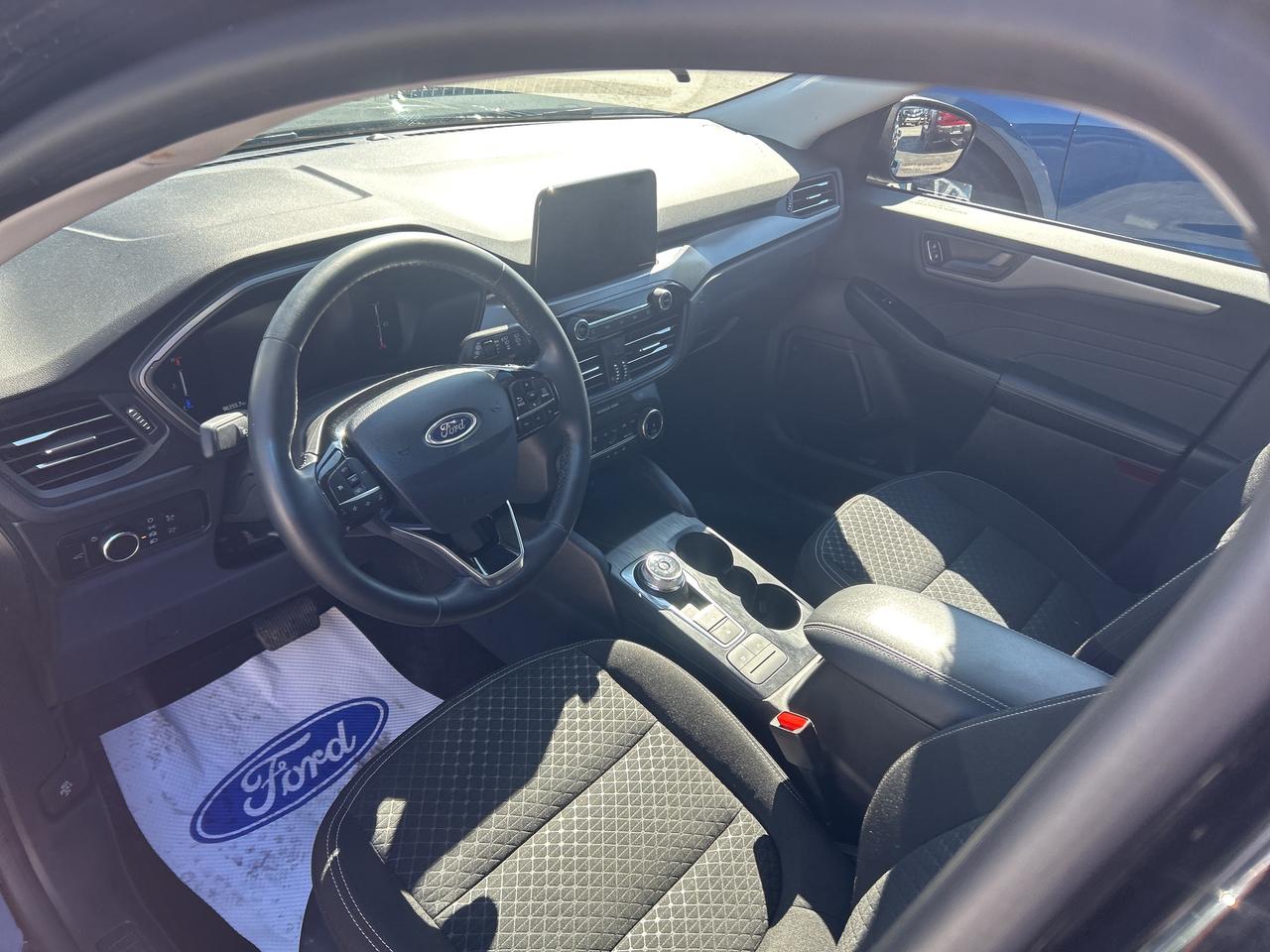 2023 Ford Escape ACTIVE AWD 1.5L LANE KEEP HEATED SEATS AND WHEEL Photo
