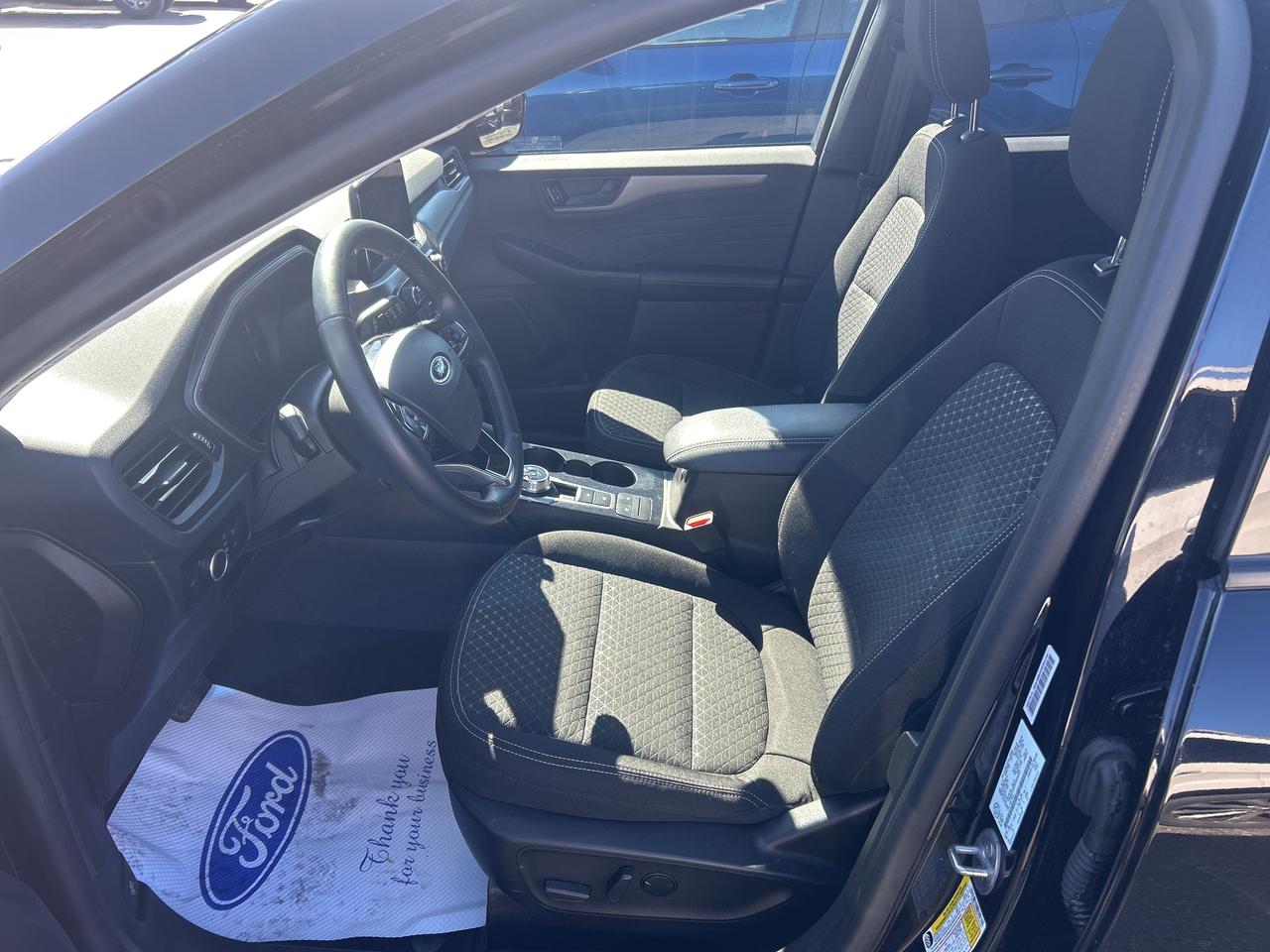 2023 Ford Escape ACTIVE AWD 1.5L LANE KEEP HEATED SEATS AND WHEEL Photo