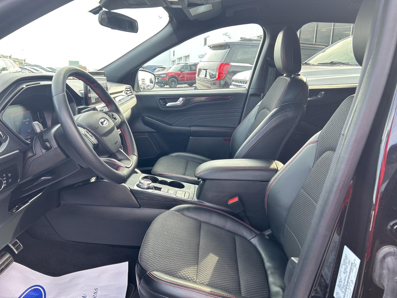 2023 Ford Escape ST LINE AWD 1.5L LANE KEEP HEATED SEATS SYNC4 Photo
