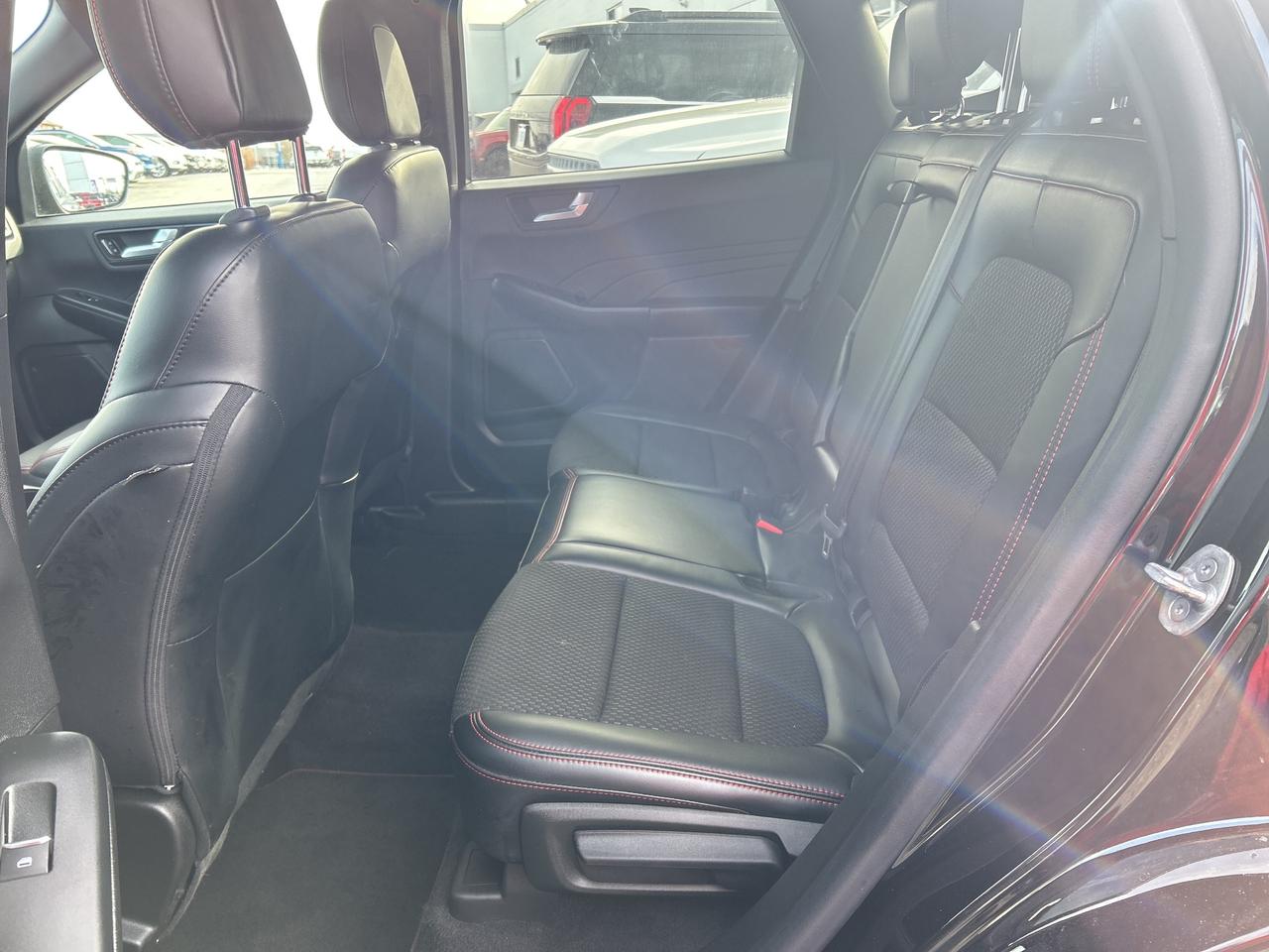 2023 Ford Escape ST LINE AWD 1.5L LANE KEEP HEATED SEATS SYNC4 Photo