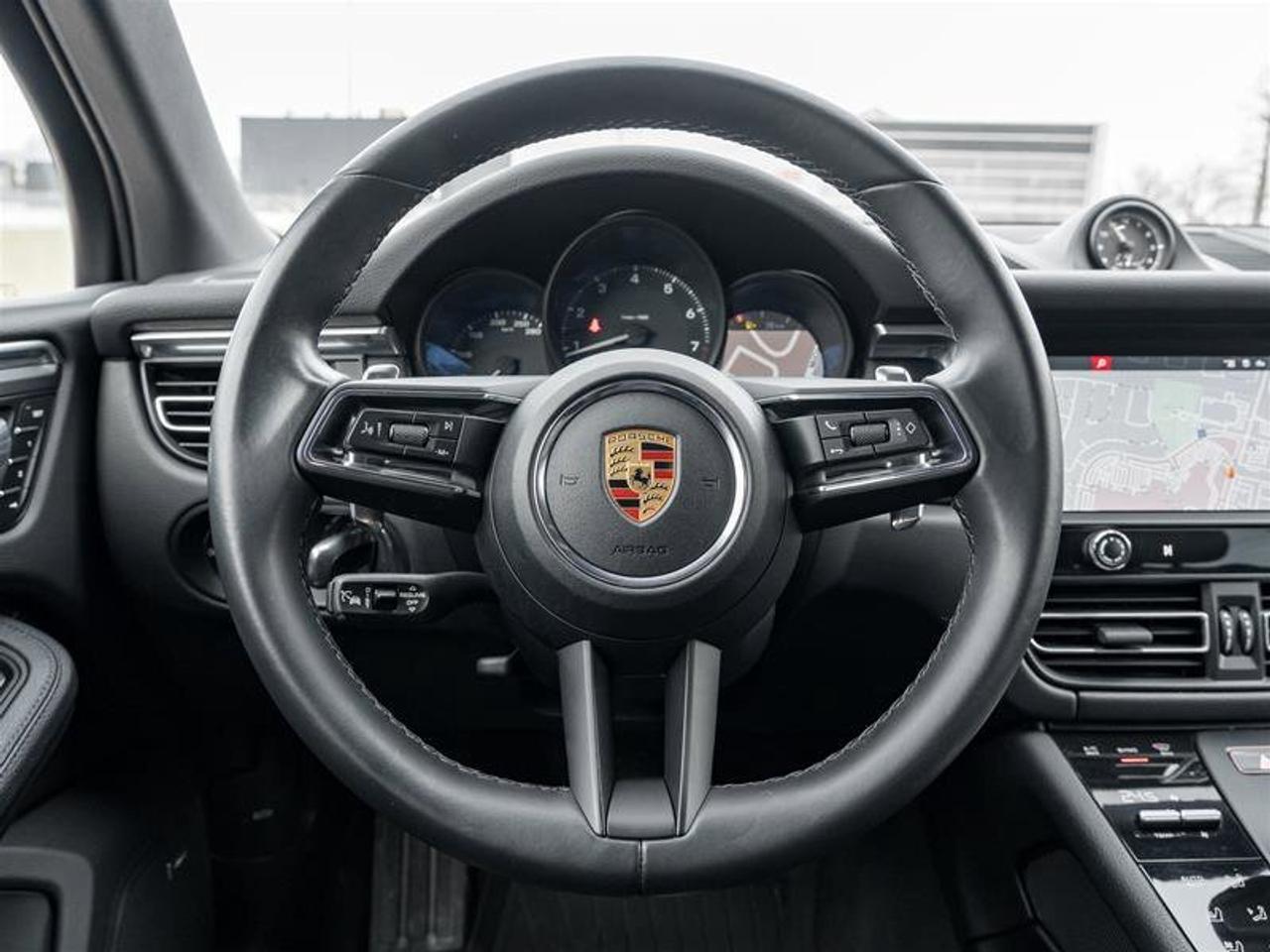 2022 Porsche Macan AWD Premium PKG Plus Adaptive Cruise Control Power Photo