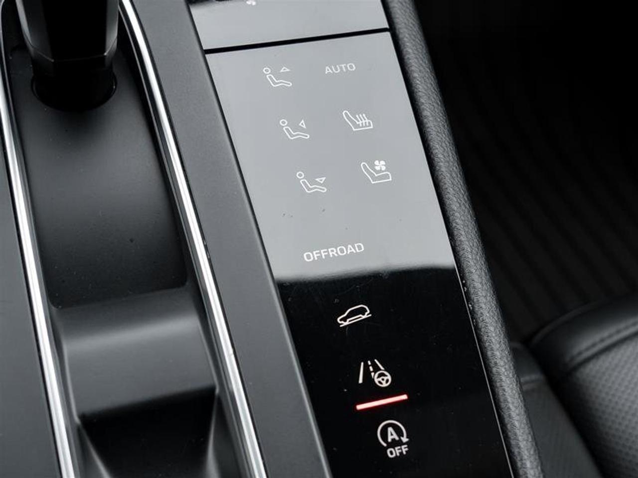2022 Porsche Macan AWD Premium PKG Plus Adaptive Cruise Control Power Photo