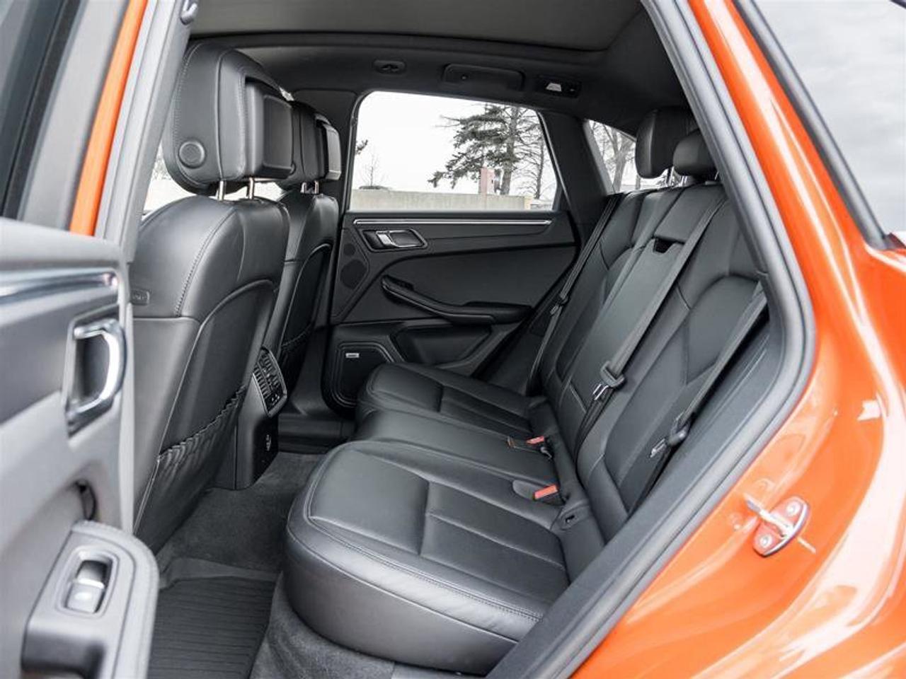2022 Porsche Macan AWD Premium PKG Plus Adaptive Cruise Control Power Photo