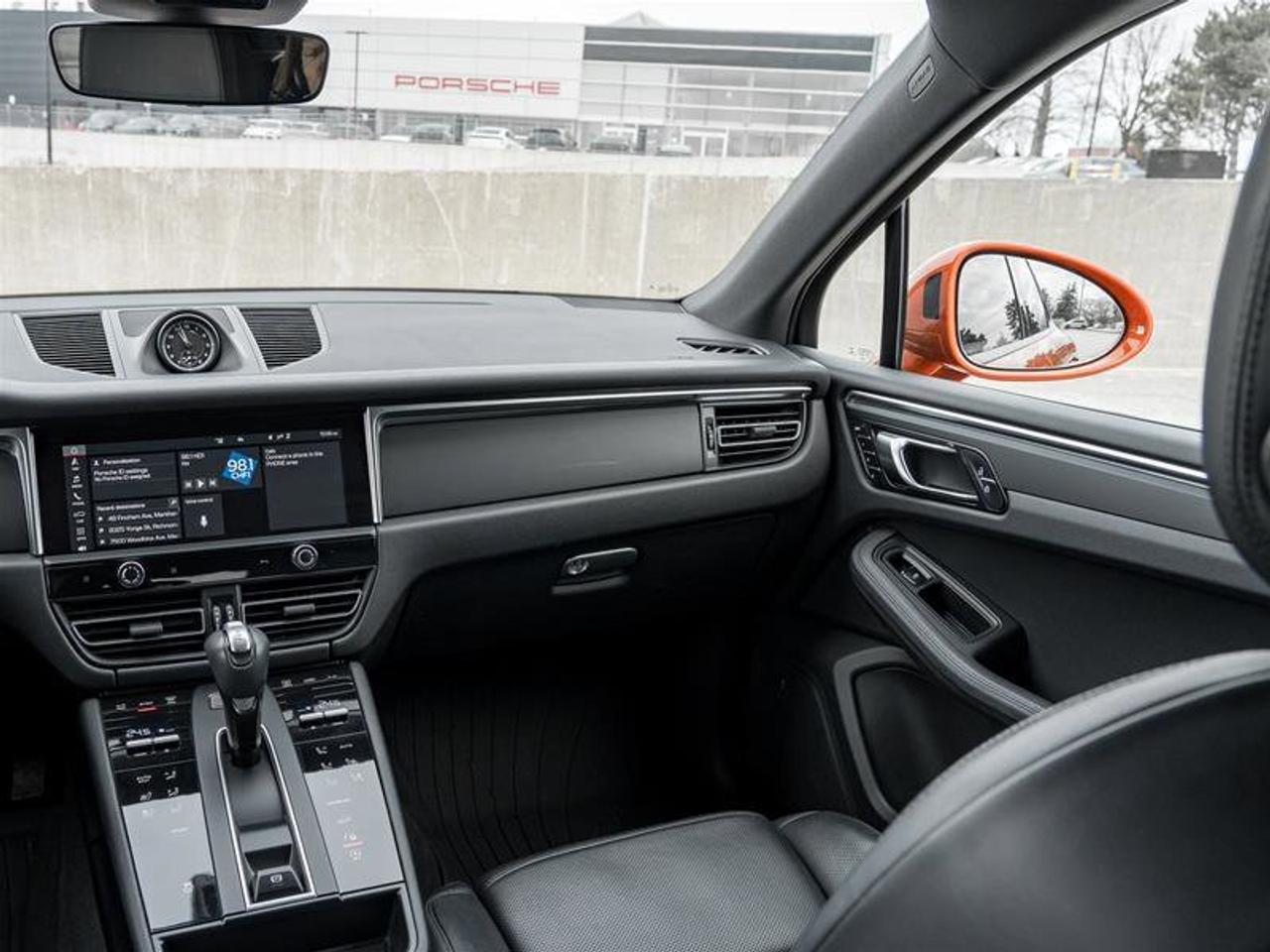 2022 Porsche Macan AWD Premium PKG Plus Adaptive Cruise Control Power Photo