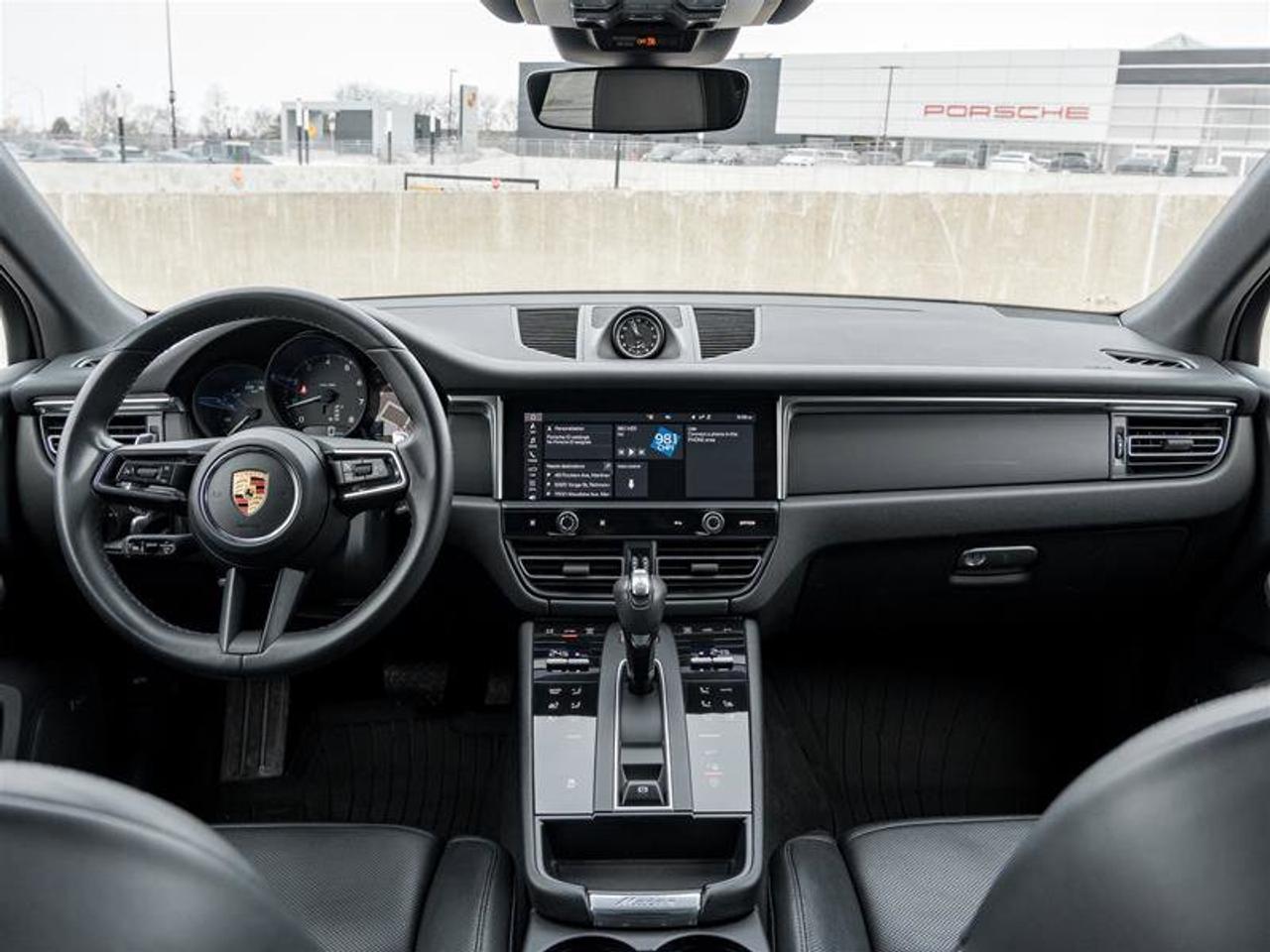 2022 Porsche Macan AWD Premium PKG Plus Adaptive Cruise Control Power Photo