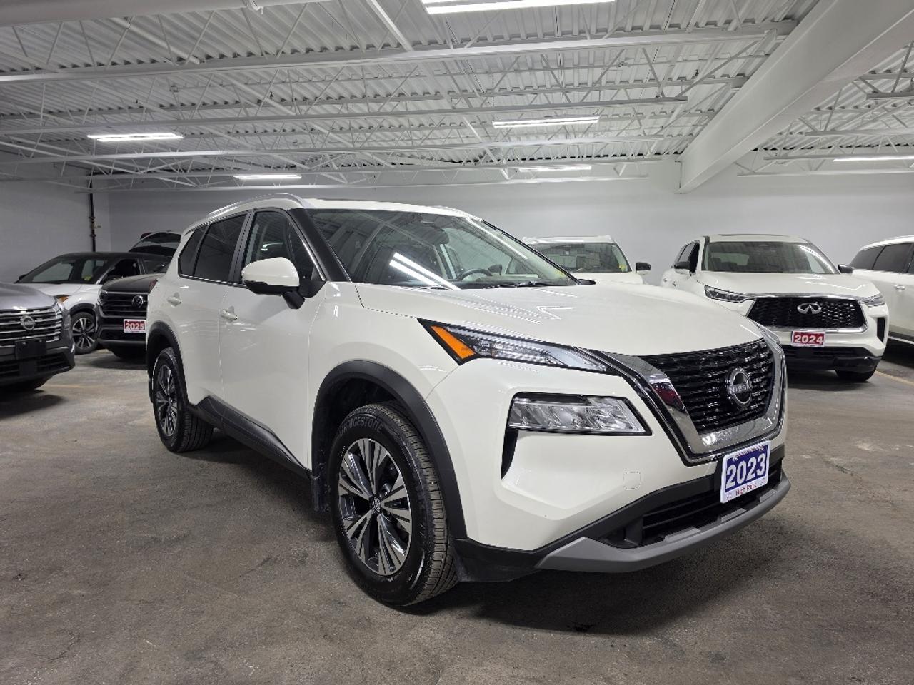 2023 Nissan Rogue SV AWD, APPLE CARPLAY, REMOTE START, PANO ROOF Photo2