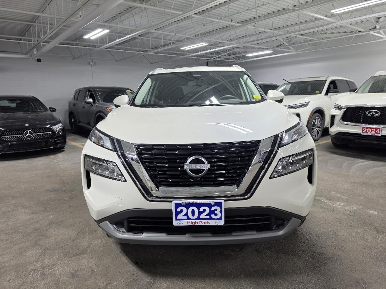 2023 Nissan Rogue SV AWD, APPLE CARPLAY, REMOTE START, PANO ROOF Photo