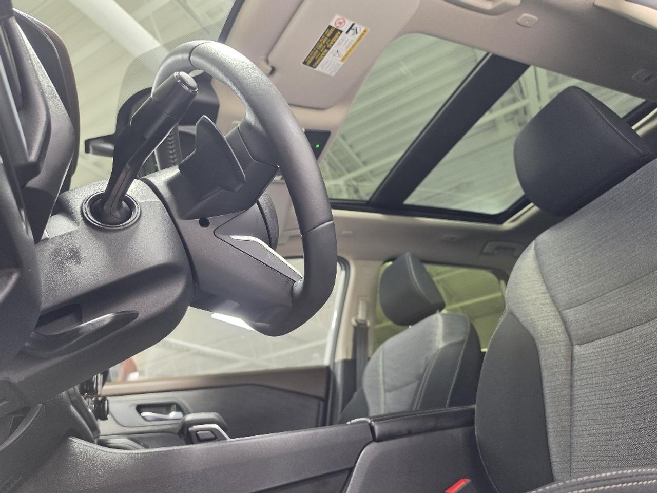 2023 Nissan Rogue SV AWD, APPLE CARPLAY, REMOTE START, PANO ROOF Photo