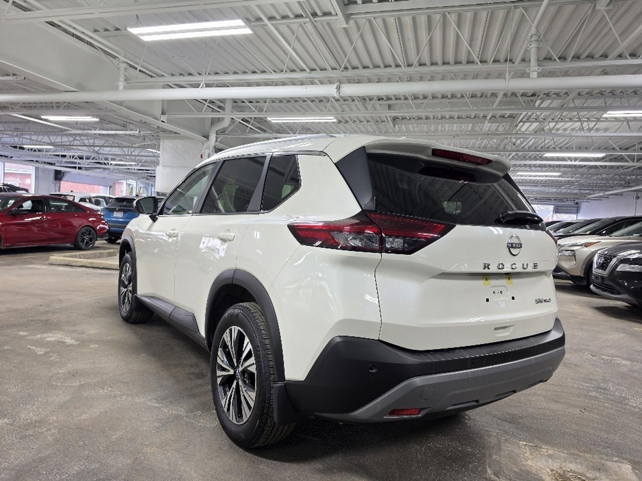 2023 Nissan Rogue SV AWD, APPLE CARPLAY, REMOTE START, PANO ROOF Photo