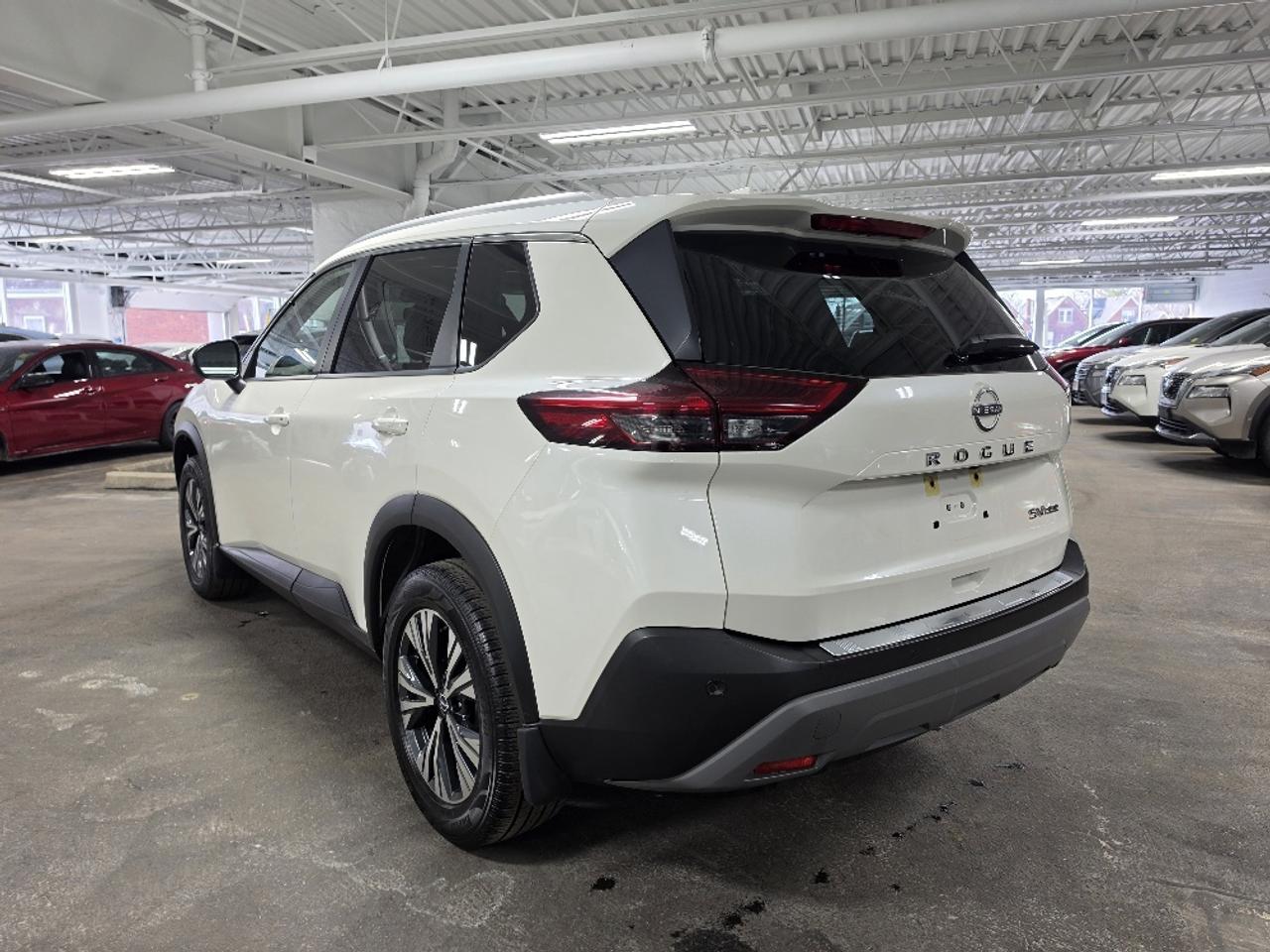 2022 Nissan Rogue SV PREMIUM, PRIMA-TEX, 360 CAM, PRO-PILOT, 19" AL Photo
