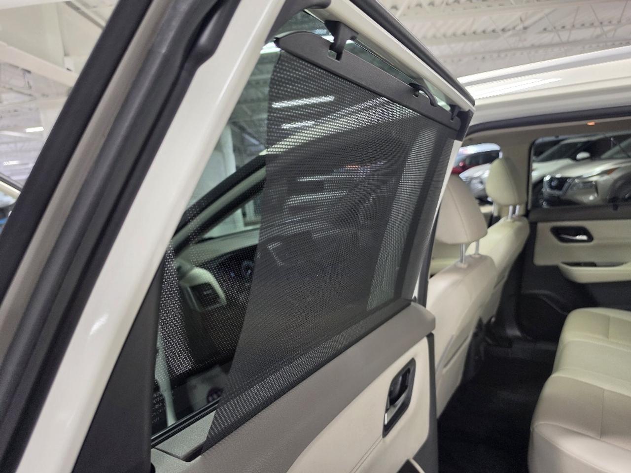 2022 Nissan Rogue SV PREMIUM, PRIMA-TEX, 360 CAM, PRO-PILOT, 19" AL Photo