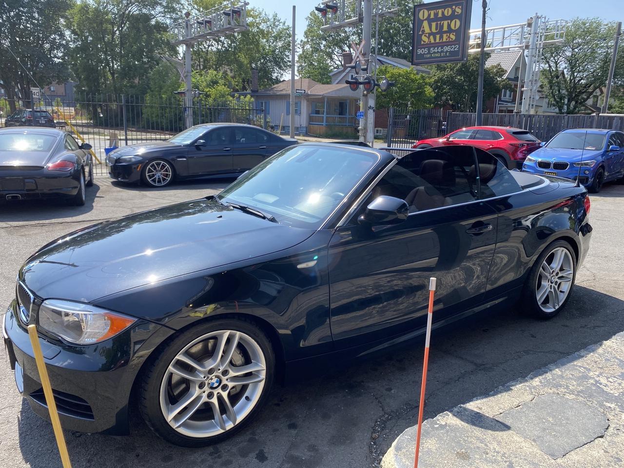 2012 BMW 1 Series 2dr Cabriolet 135i Photo