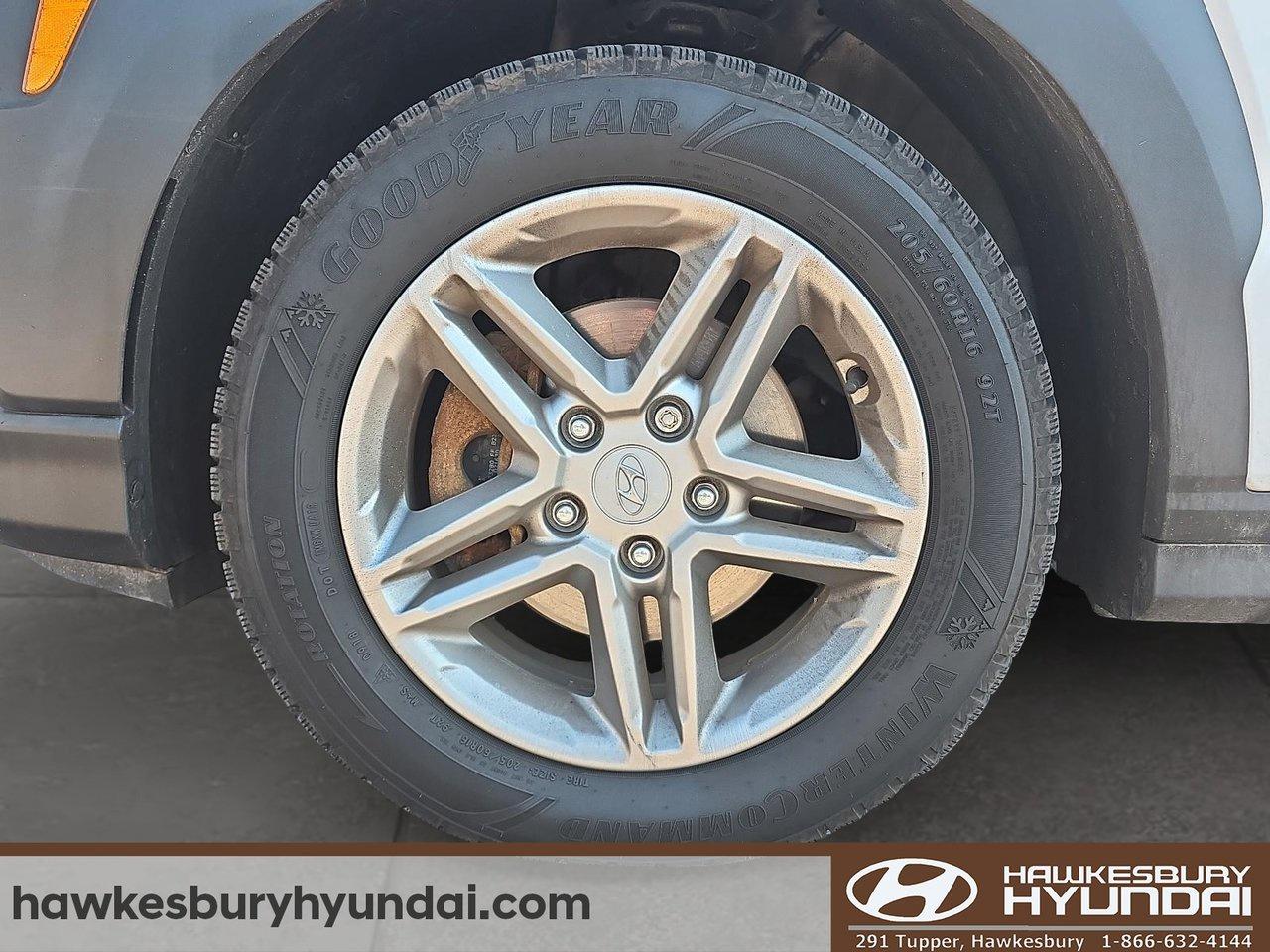 2021 Hyundai KONA Essential Photo