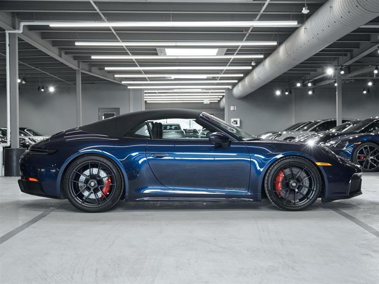 2025 Porsche 911 Carrera 4 GTS Cabriolet Photo