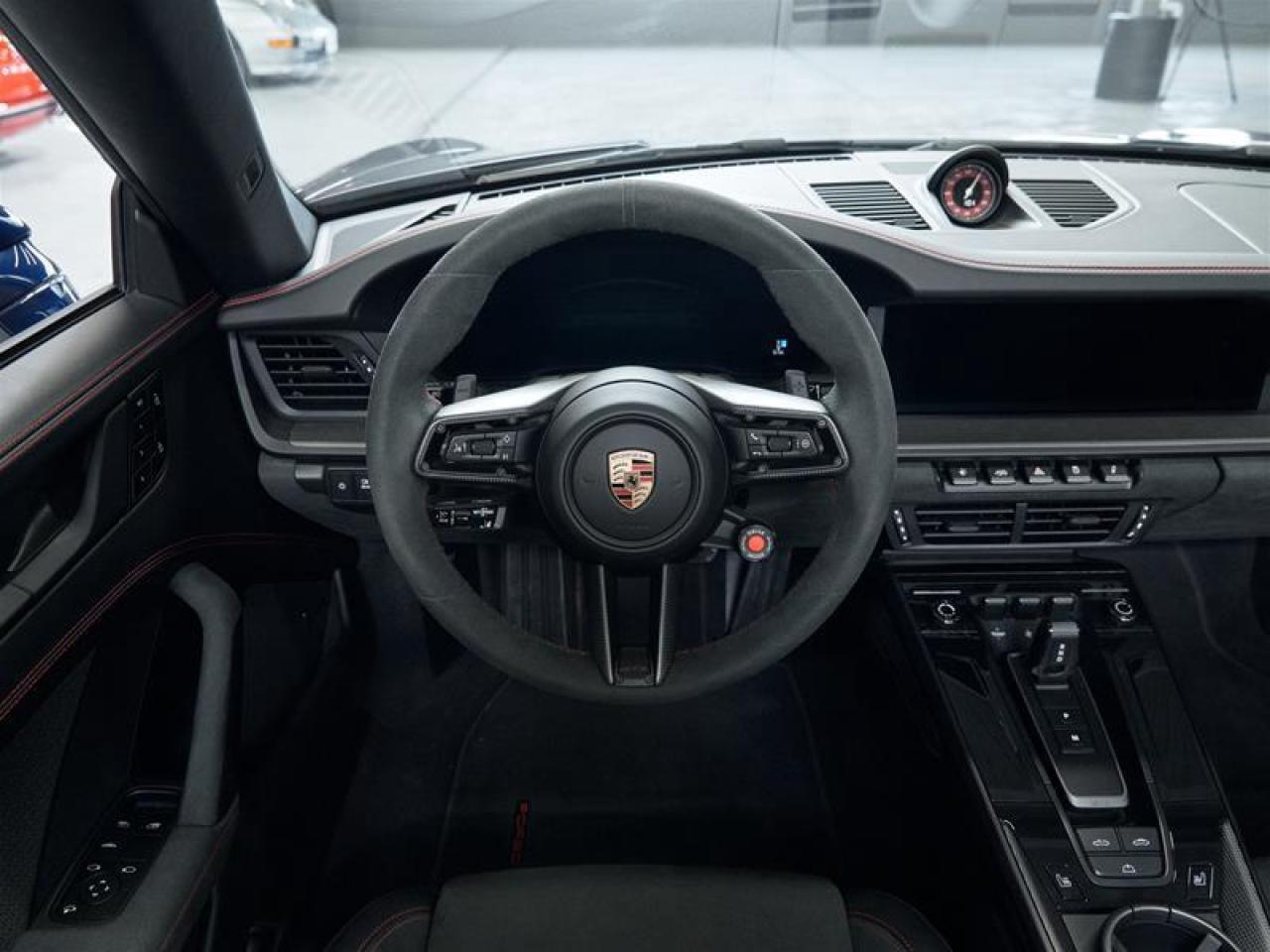 2025 Porsche 911 Carrera 4 GTS Cabriolet Photo