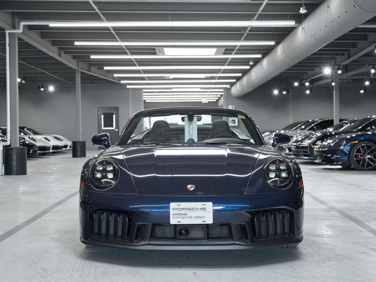 2025 Porsche 911 Carrera 4 GTS Cabriolet Photo