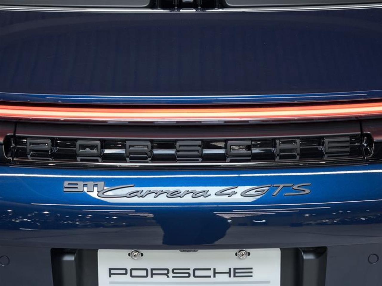 2025 Porsche 911 Carrera 4 GTS Cabriolet Photo