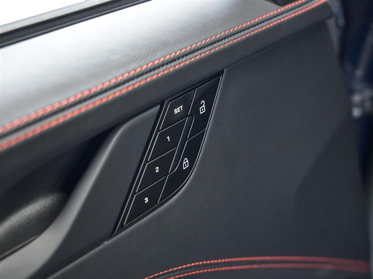 2025 Porsche 911 Carrera 4 GTS Cabriolet Photo