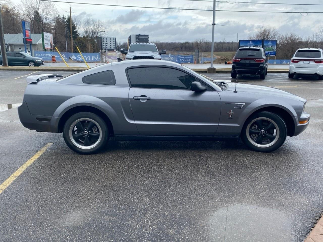 2006 Ford Mustang 2dr Cpe Photo