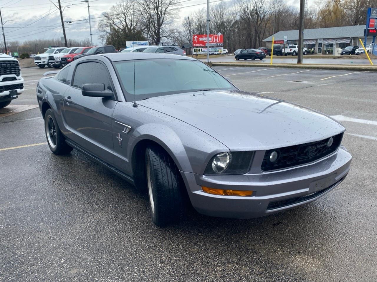 2006 Ford Mustang 2dr Cpe Photo