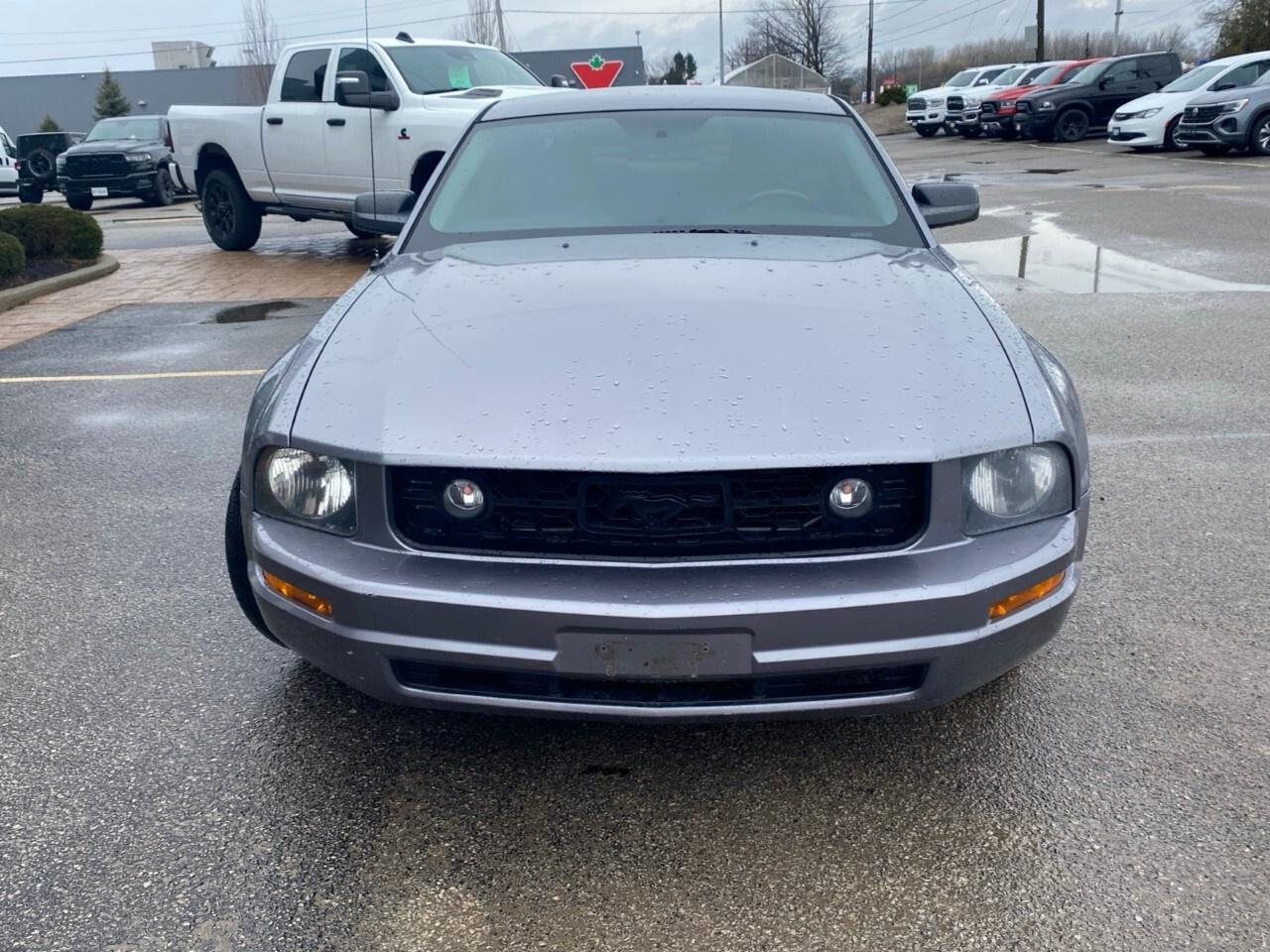 2006 Ford Mustang 2dr Cpe Photo