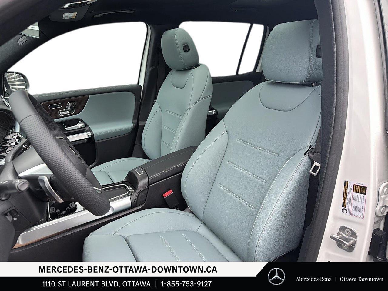 2025 Mercedes-Benz EQB 300 4M SUV 2025 Mercedes-Benz EQB 300 4MATIC   Man Photo