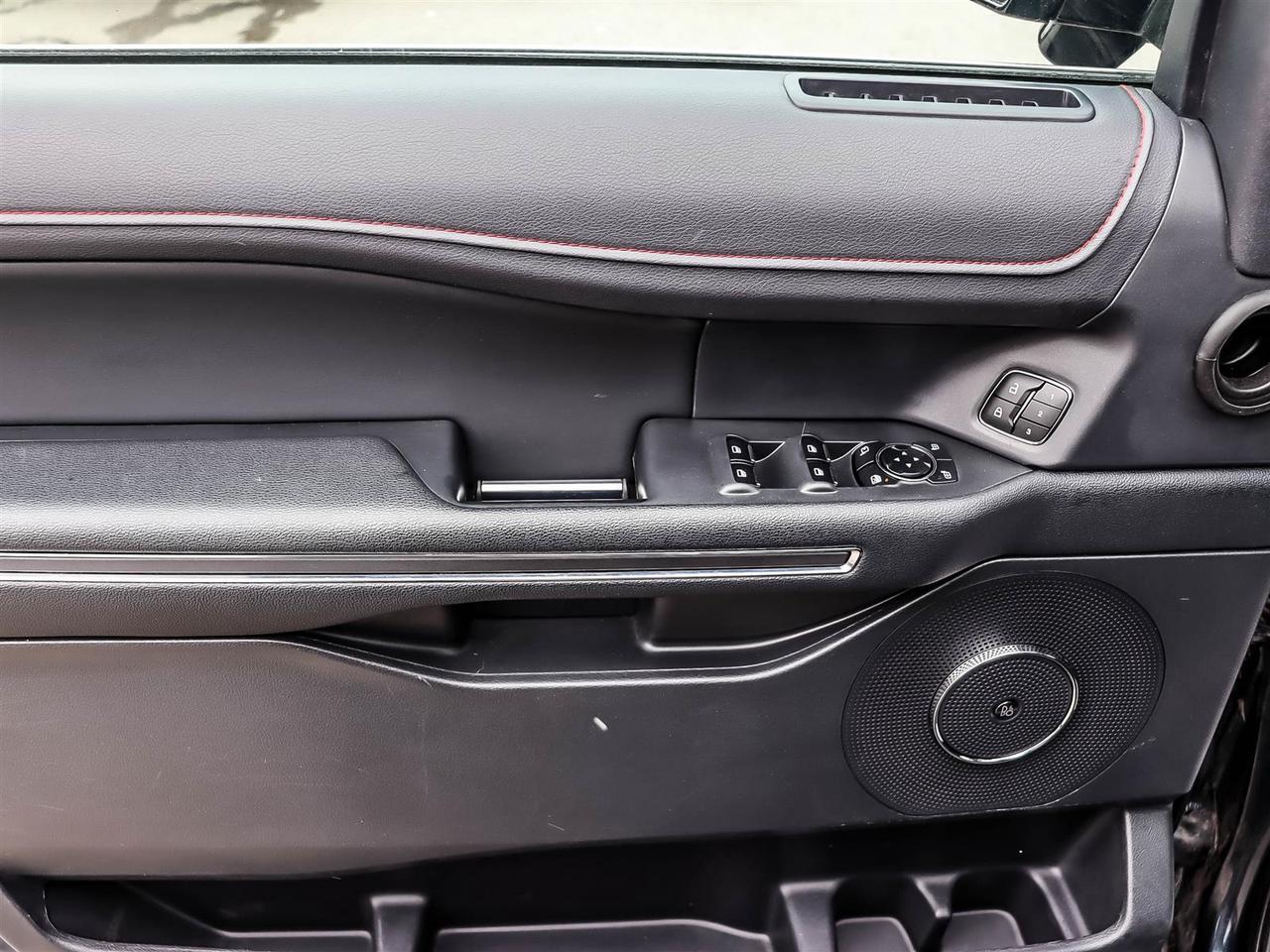 2023 Ford Expedition Limited MAX Photo