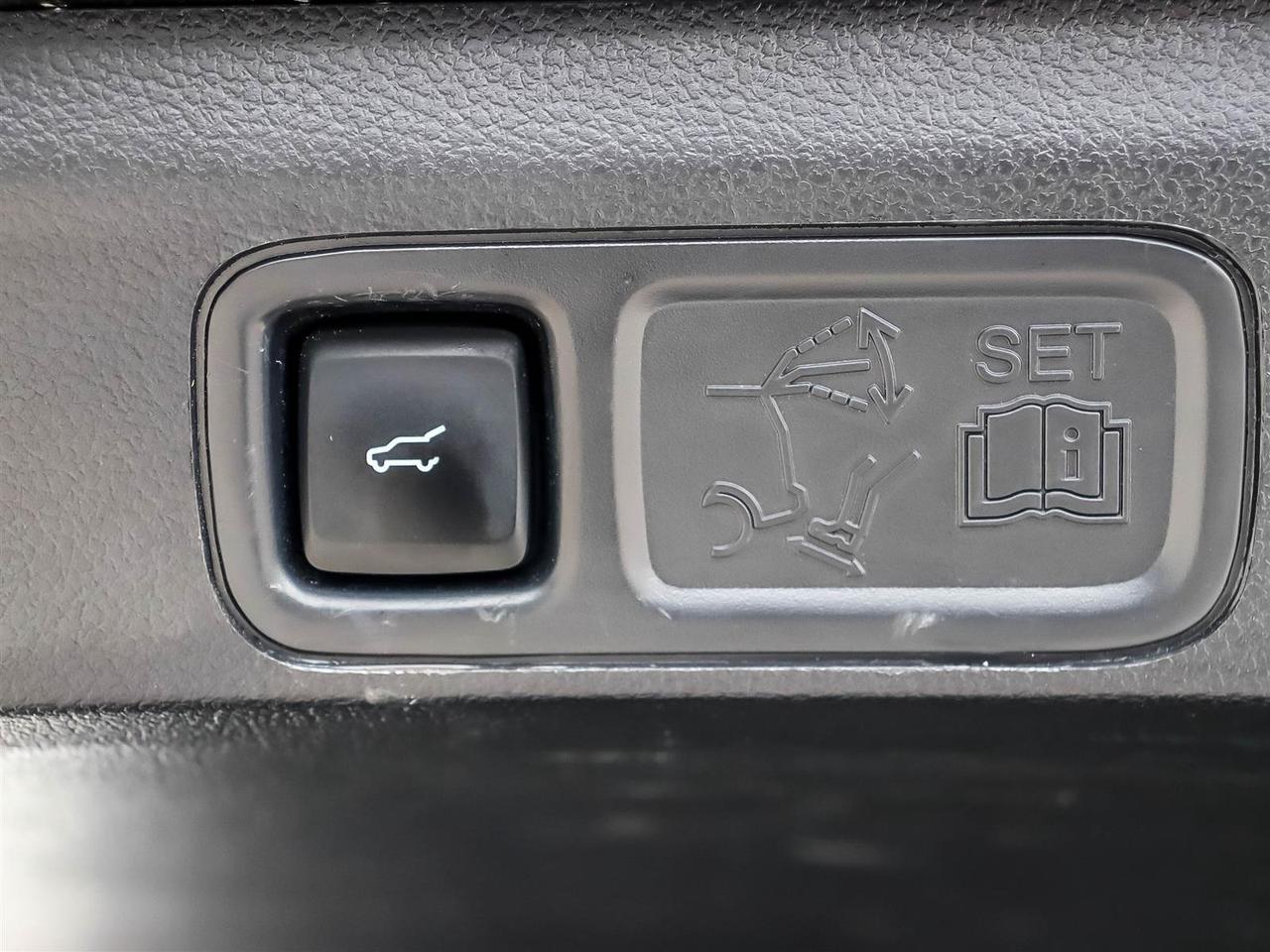 2023 Ford Expedition Limited MAX Photo