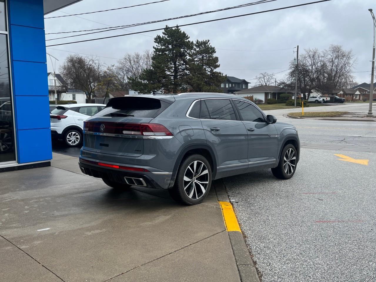 2024 Volkswagen Atlas Cross Sport EXECLINE PERFECT SHAPE Photo