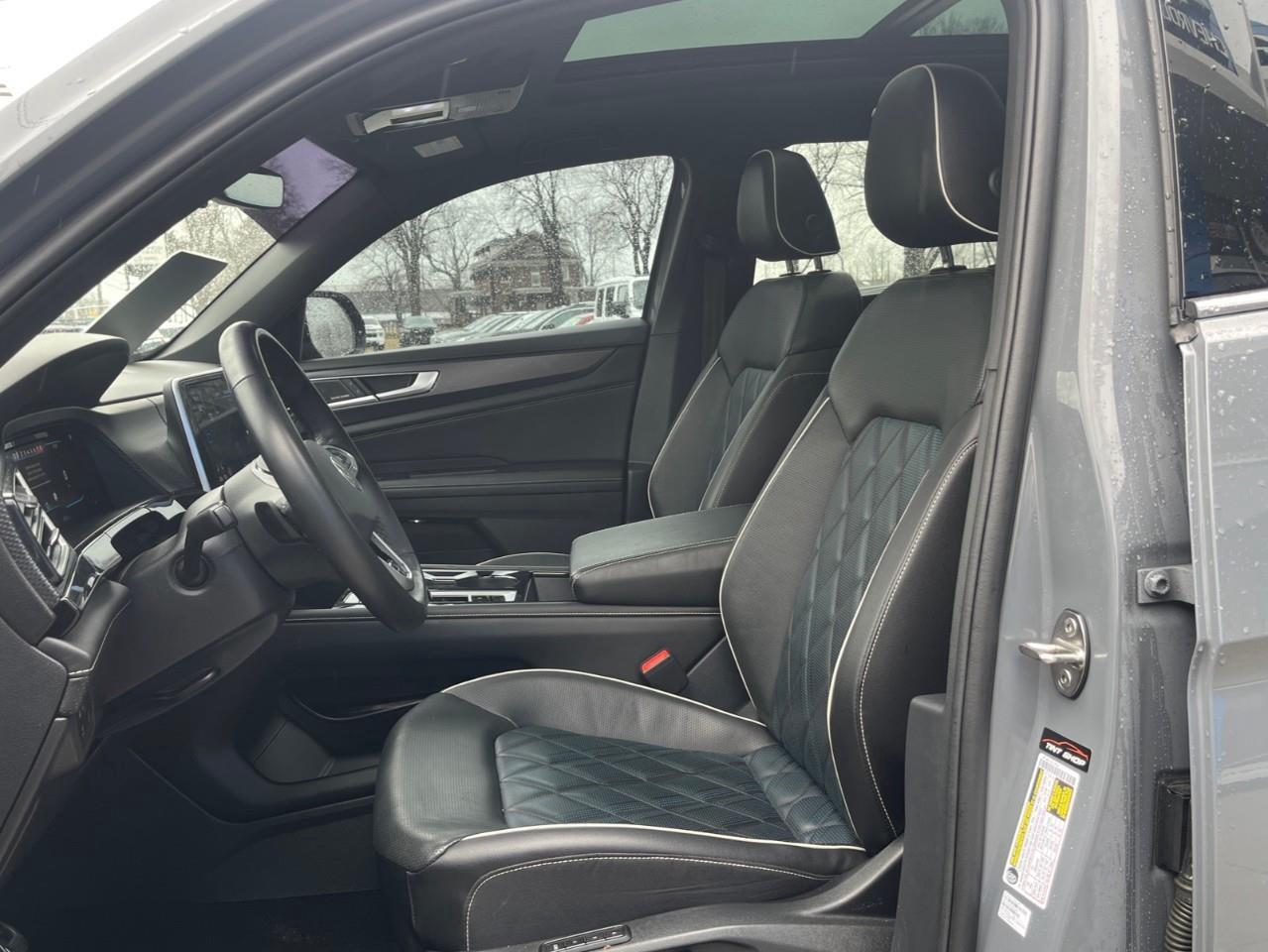 2024 Volkswagen Atlas Cross Sport EXECLINE PERFECT SHAPE Photo