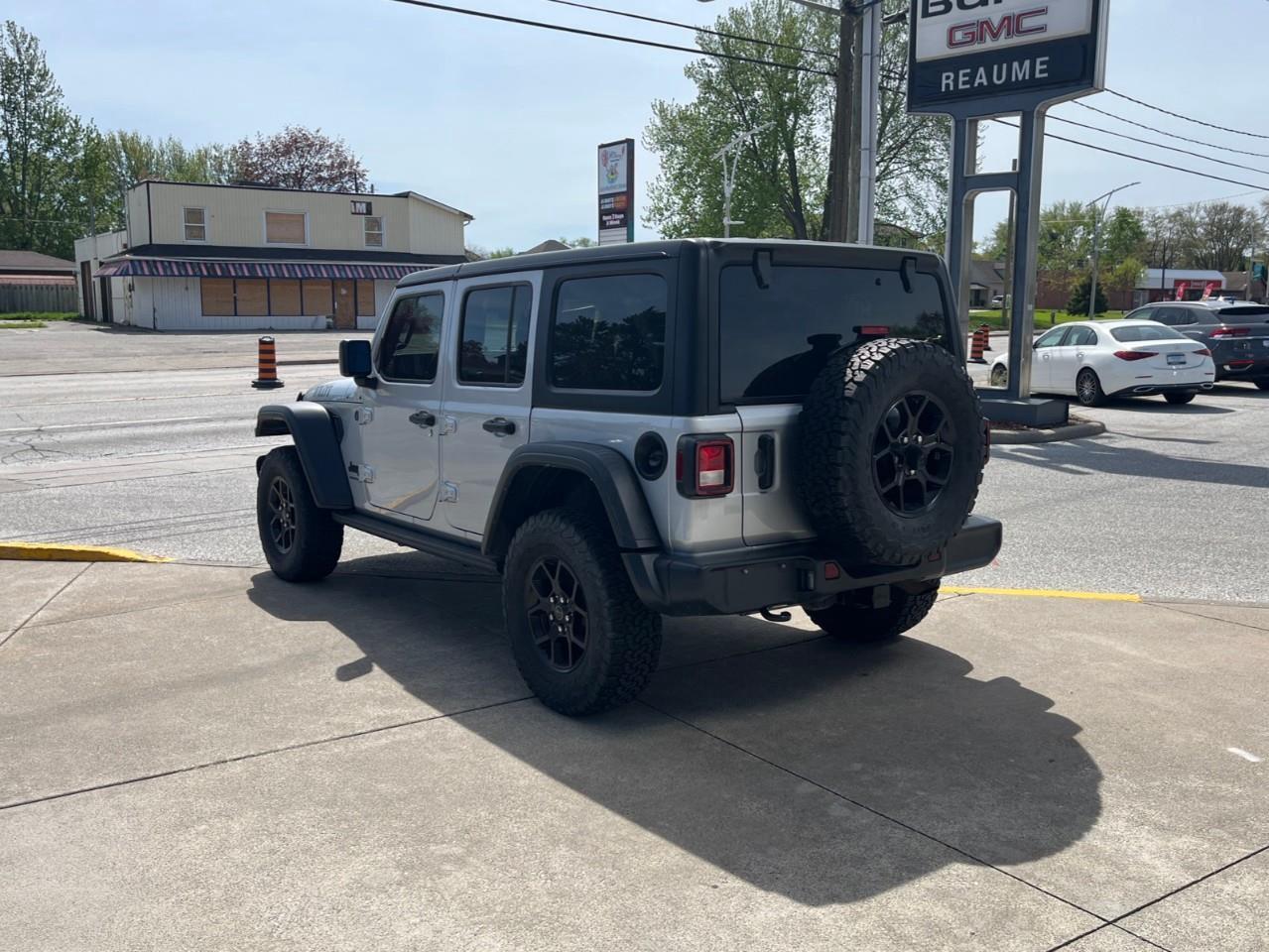 2024 Jeep Wrangler WILLYS SUPER CLEAN Photo