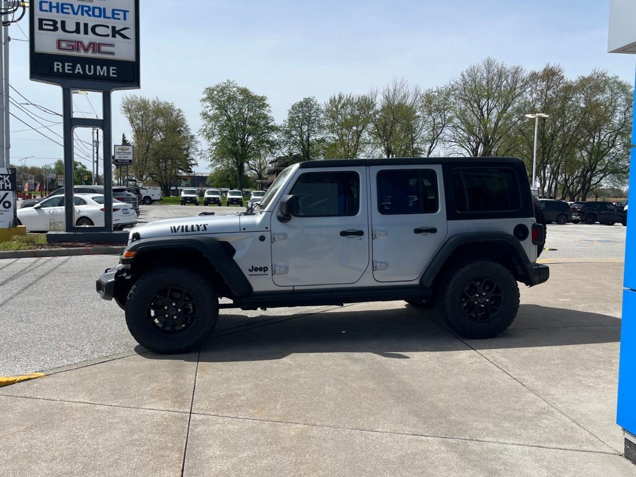 2024 Jeep Wrangler WILLYS SUPER CLEAN Photo
