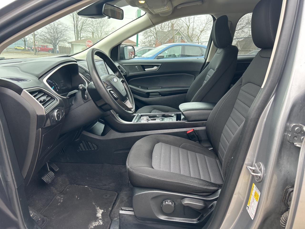 2021 Ford Edge SE - AWD  ** BEST  VALUE ! ** Photo